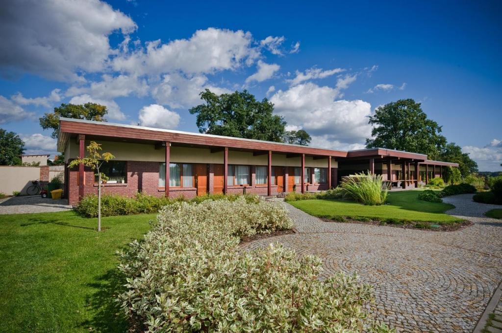 Villa Cztery Pory Roku Zbąszynek Exterior foto