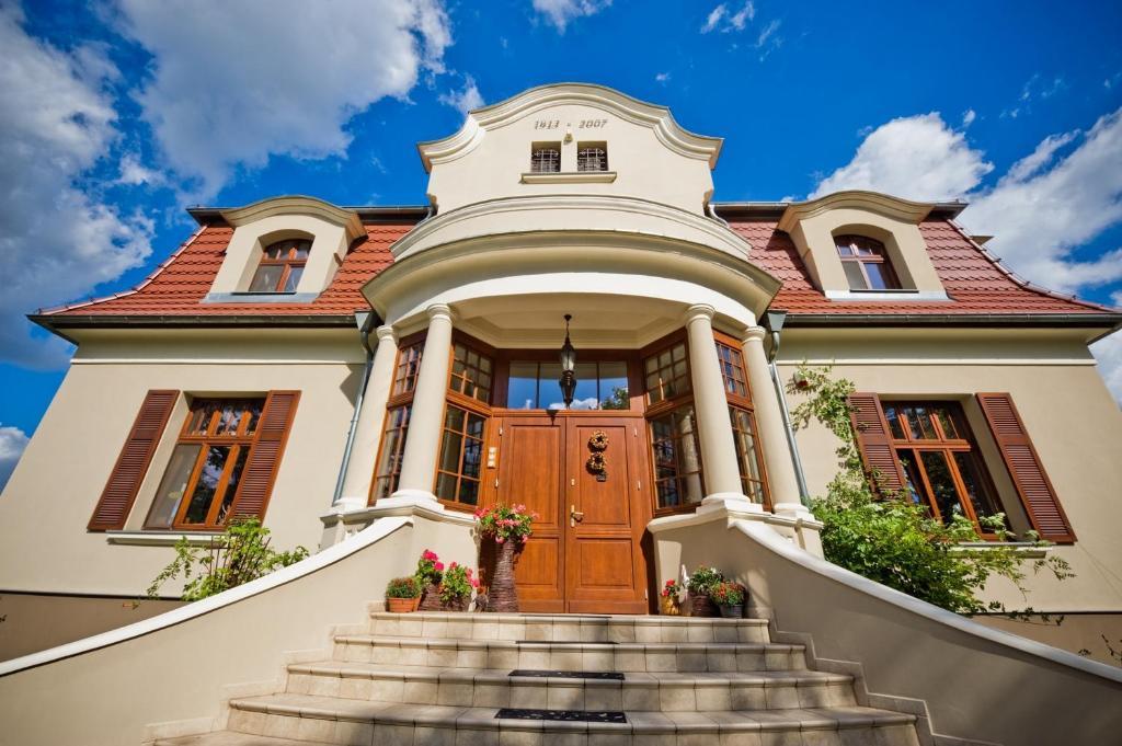 Villa Cztery Pory Roku Zbąszynek Exterior foto