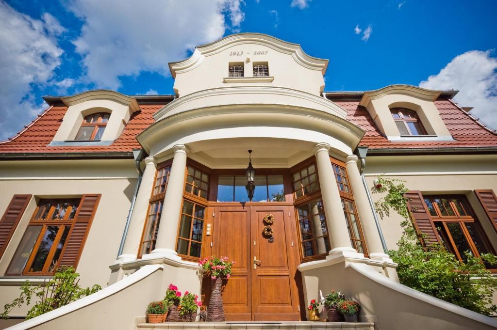 Villa Cztery Pory Roku Zbąszynek Exterior foto