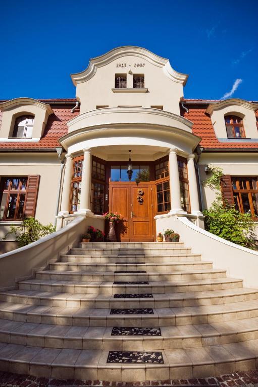 Villa Cztery Pory Roku Zbąszynek Exterior foto